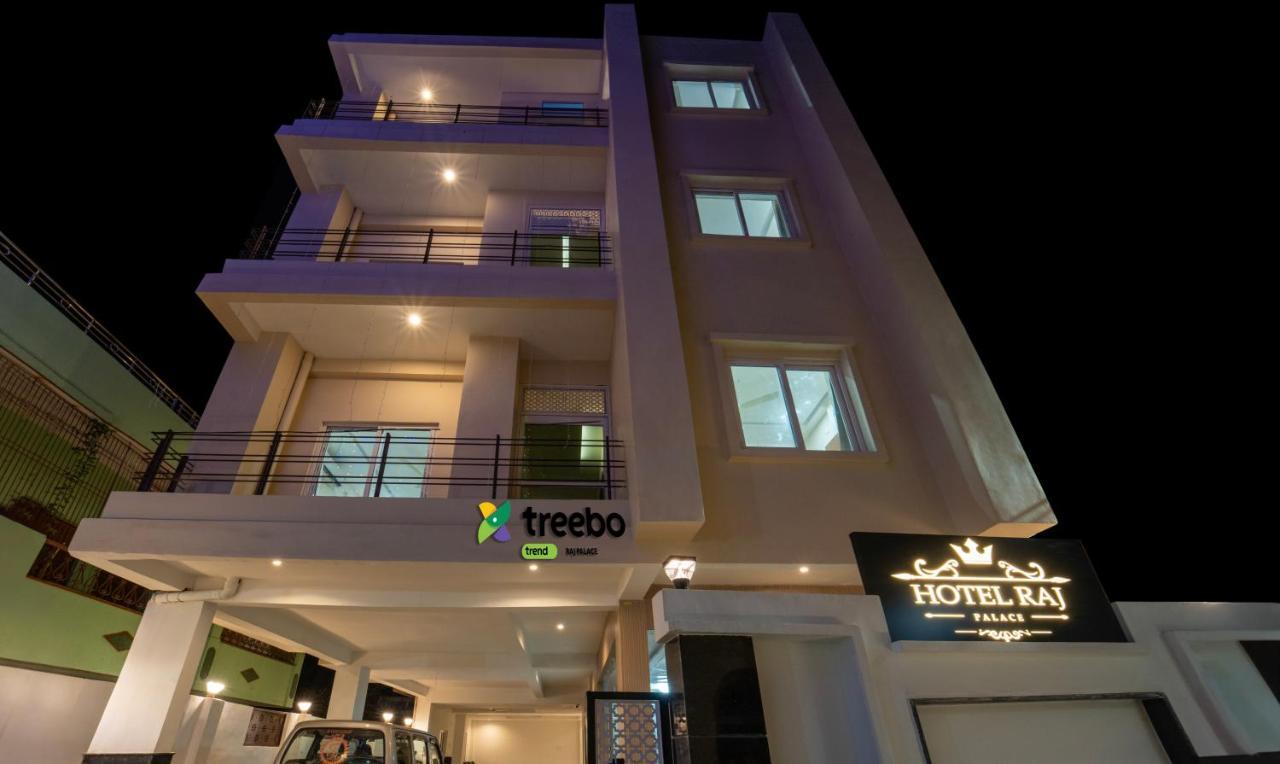 Treebo Raj Palace Hotell Varanasi Eksteriør bilde